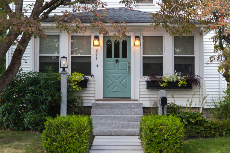 The Dirt on Digging Holes for Granite Fence Posts, Lamp Posts and Mailbox Posts